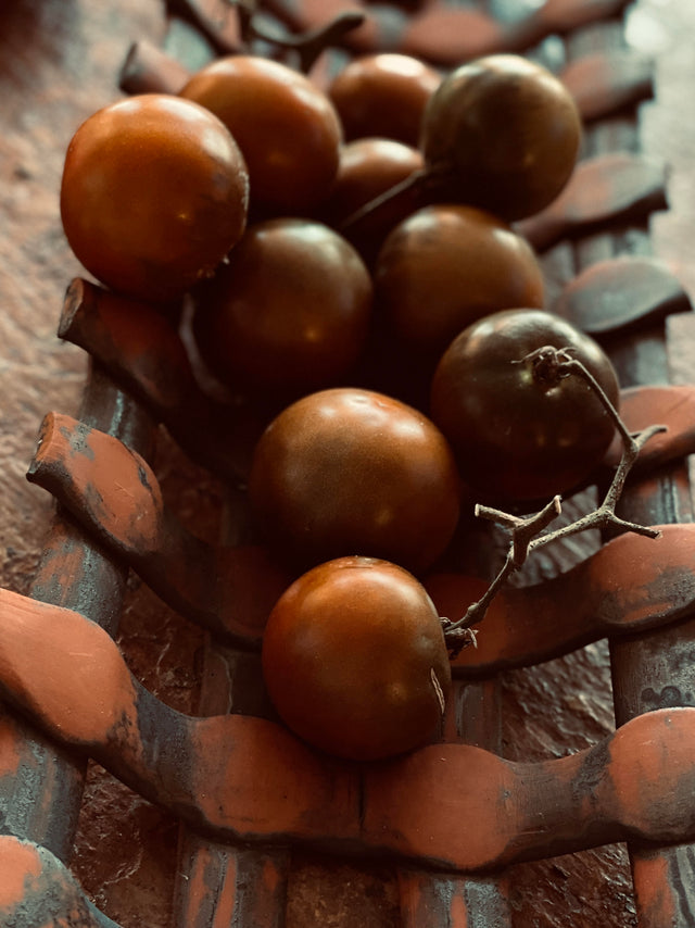 Black Tomatoes